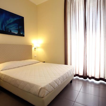 Hotel Ferton มิลาน ภายนอก รูปภาพ